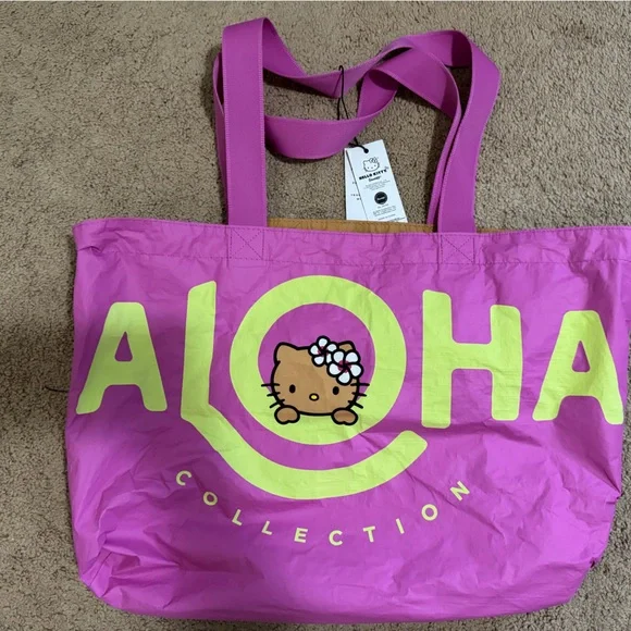 Hello Kitty Tan Tote with Pink Straps and Purple Shell Accents - Picture 3 of 4